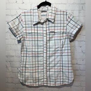 Columbia women’s Silver Ridge Novelty short sleeve size small, white plaid